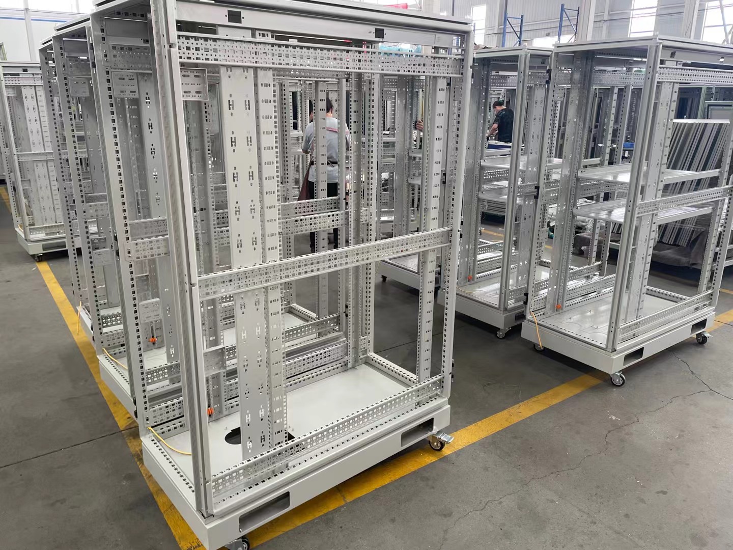 龙岩市机箱机柜加工钣金加工定制 - 价格